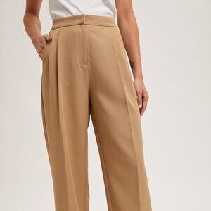 Beige pleated pants (new with tags)